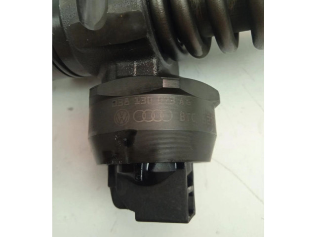 Форсунка 038130073AG Skoda Octavia Mk2 (1Z)