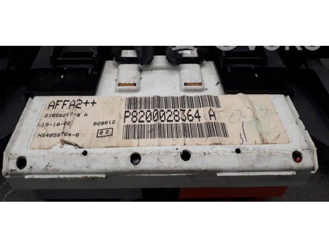 Дисплей 8200069064 Renault Clio II