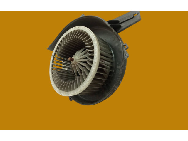 Вентилятор печки    6R1819015   Skoda Fabia Mk3 (NJ)