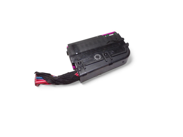 Pojistková skříňka 8K0941824 Audi A6 S6 C6 4F 2011