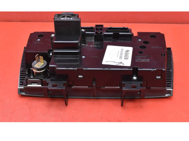 Блок управления климат-контролем    Volvo V70