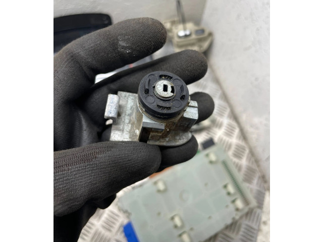 Řídící jednotka 30785100, 0281012765 Volvo S80 2007