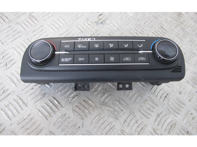 Блок управления климат-контролем 97250-CR010   KIA Xceed