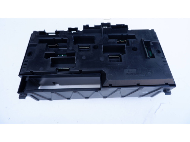 Блок предохранителей 9210863, 117033444 BMW X3 F25