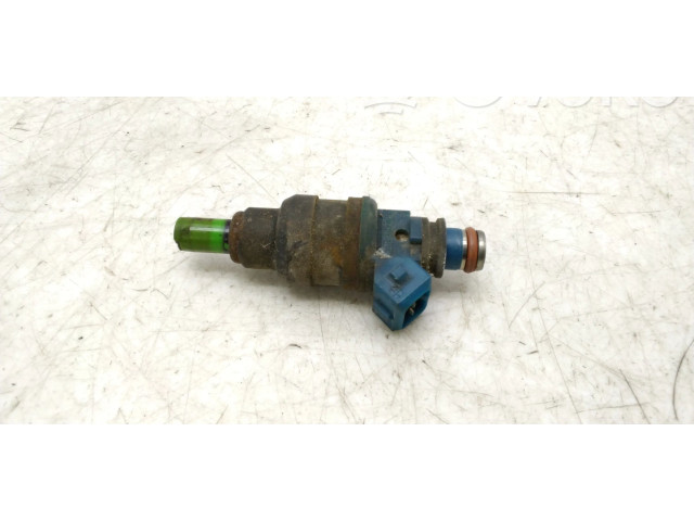 Форсунка INP068 Mitsubishi Colt 4G13