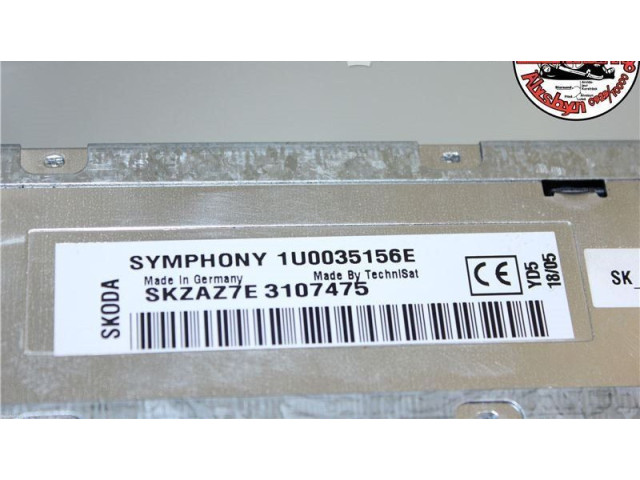 Радио/ проигрыватель CD/DVD / навигация Skoda Superb B5 (3U) 2001 - 2008 года