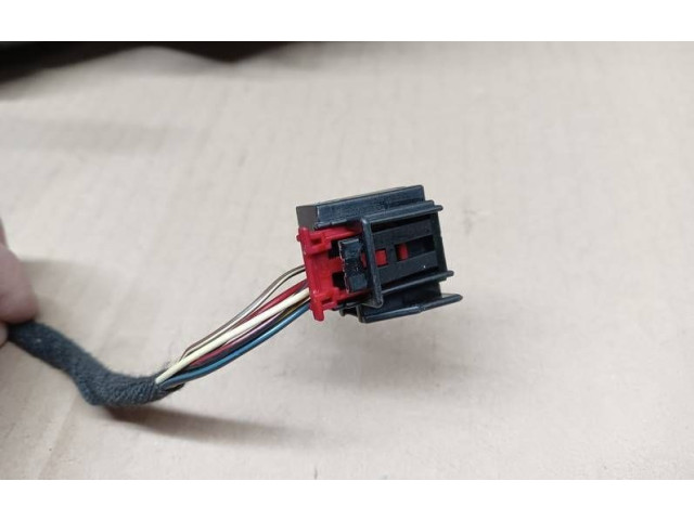 Zpětné zrcátko Volkswagen Tiguan 2009