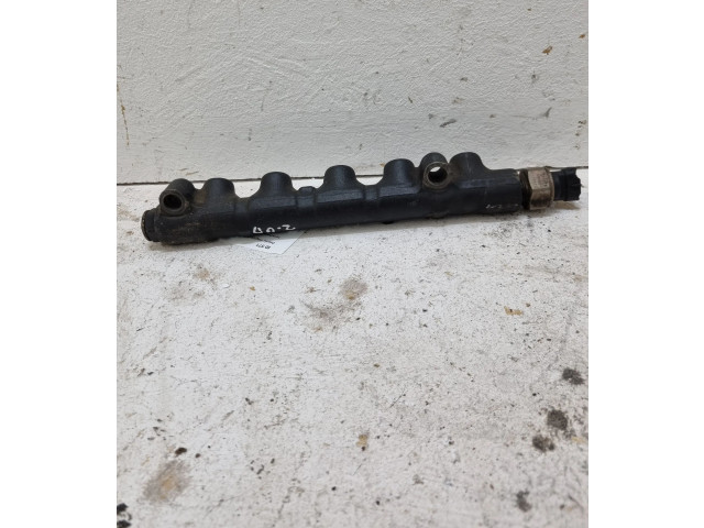 Vstřikovací lišta Toyota Previa (XR30, XR40) II