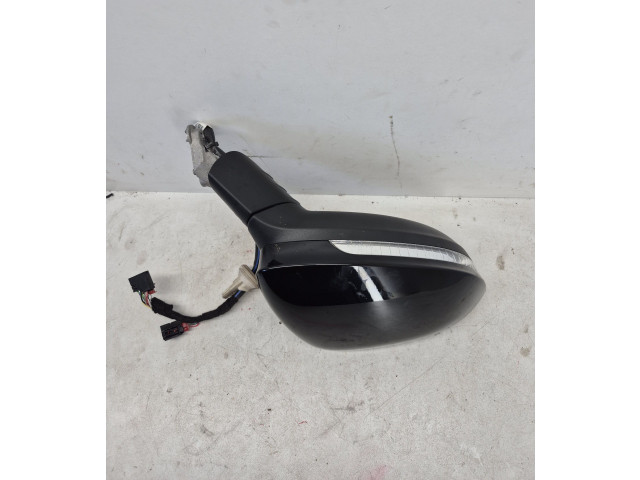 Зеркало электрическое Volkswagen Golf VIII 2019 - года