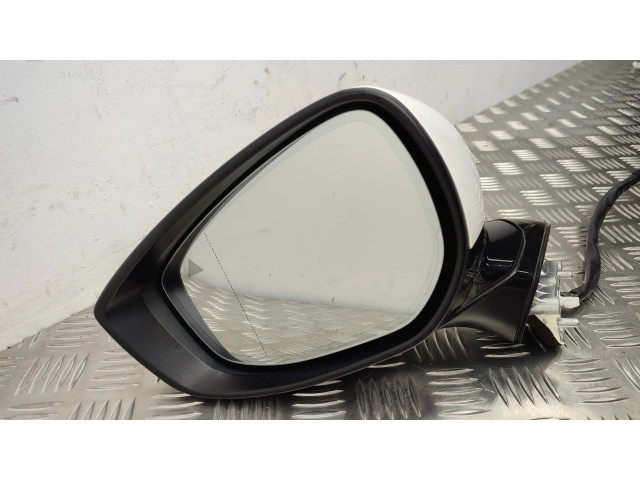 Зеркало электрическое левое Mazda 3 2019- года