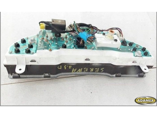 Přístrojová deska Nissan Serena 1997