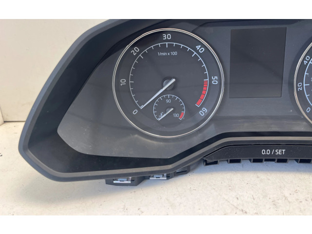 Панель приборов 3V0920951A, 3V0160   Skoda Superb B8 (3V)       