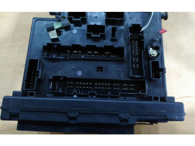 Блок предохранителей 96AG14A073DA Rover Rover