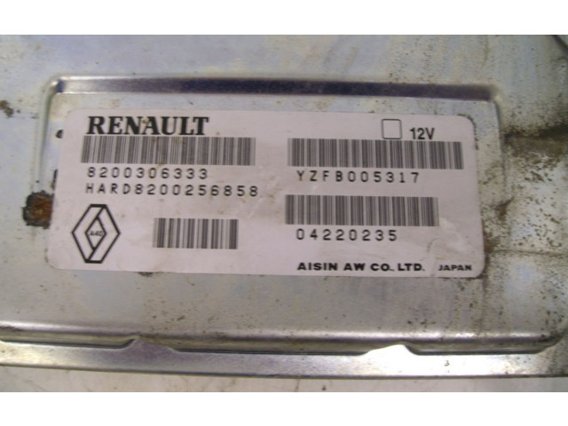 Turbodmychadlo Радио/ проигрыватель CD/DVD / навигация 8200306333, 04220235   Renault Espace IV   G9T-742