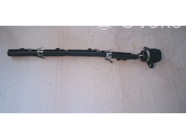 Топливная рампа 038971803   Volkswagen PASSAT B6  