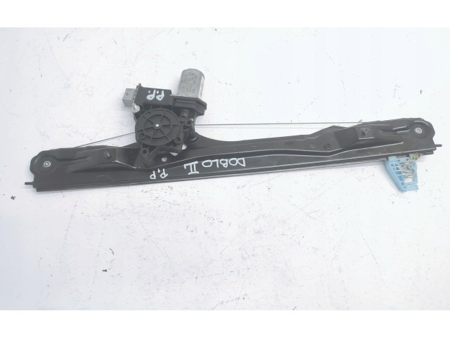 Zpětné zrcátko Fiat Doblo 2017