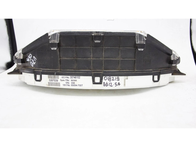 Панель приборов 30746102   Volvo V70       