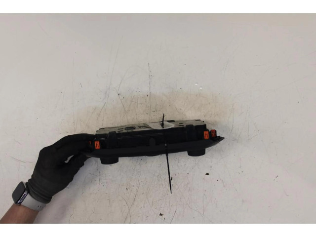 Блок управления климат-контролем    Jeep Renegade