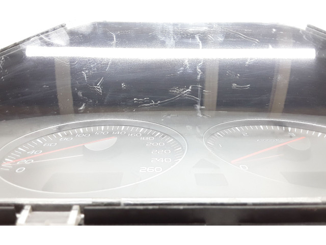 Панель приборов 30746102 Volvo V70