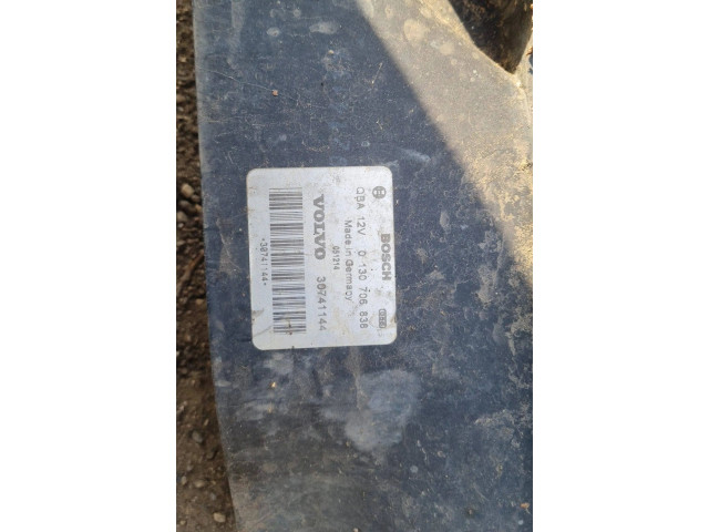 Вентилятор радиатора     30741144    Volvo V70 