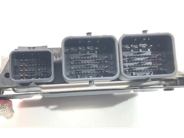 Řídící jednotka Peugeot 5008 2010