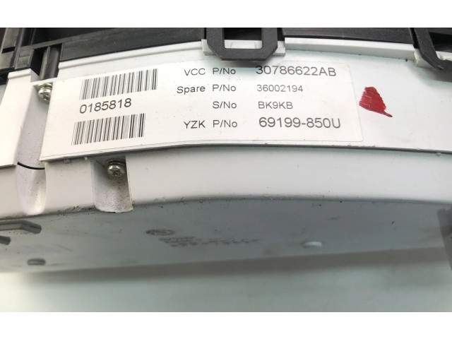 Панель приборов 30786622AB   Volvo V70       