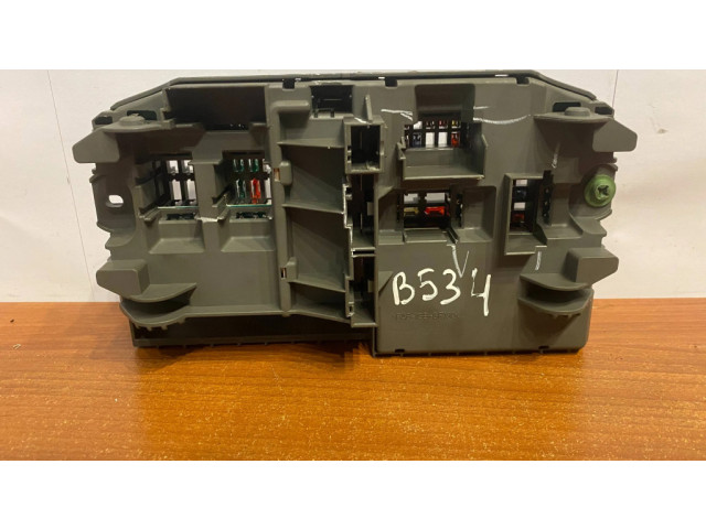 Pojistková skříňka 518966010B, B010107400 BMW X6 E71 2013