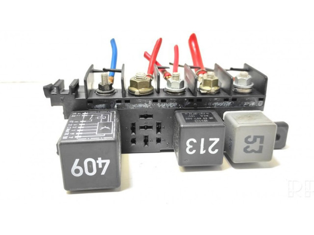   Pojistková skříňka 8L0941822   Audi A3 S3 8L 1998