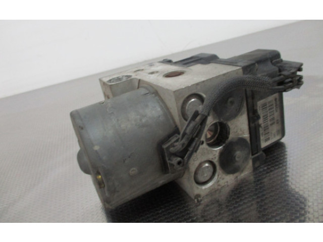 Блок АБС 0273004571, 0265216850 Toyota Corolla Verso E121 2001 - 2004 года