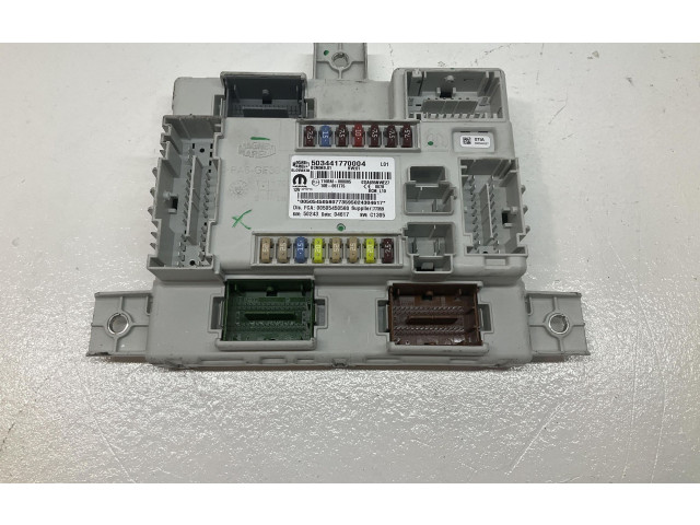   Pojistková skříňka    Alfa Romeo Stelvio 