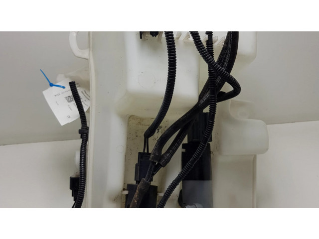 Бачок оконной жидкости    