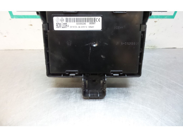 Блок предохранителей  8200652286, 281181266A   Renault Clio III    