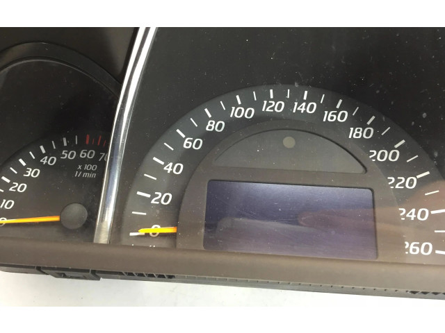 Přístrojová deska Mercedes-Benz C W203 2004 A2035402048