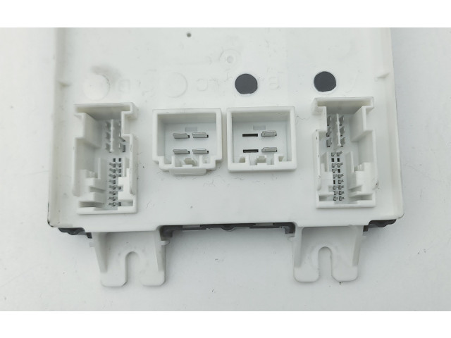 Блок комфорта 68226670AA Maserati Ghibli