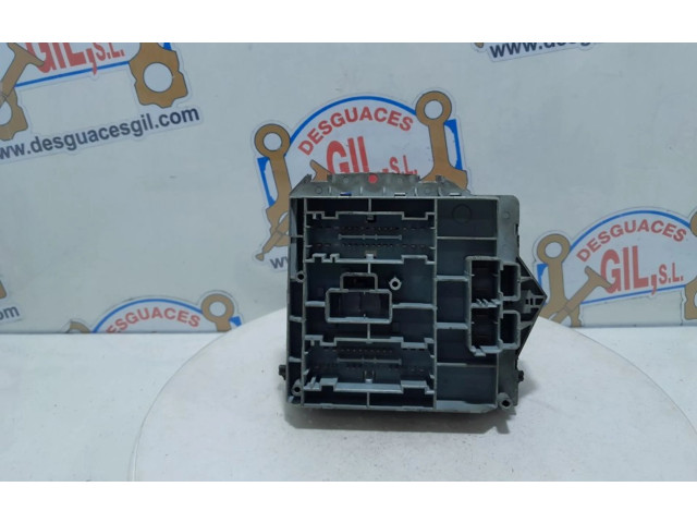 Блок предохранителей 51742420, 163773 Alfa Romeo GT