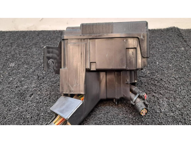 Блок предохранителей 8V5114B144BA Ford Fiesta