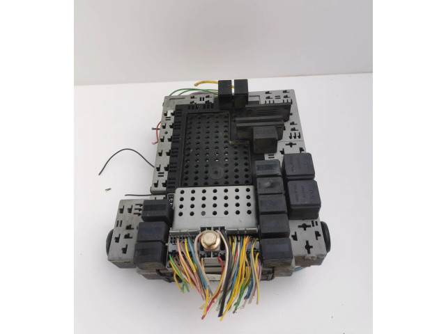 Блок предохранителей 08688434   Volvo V70    