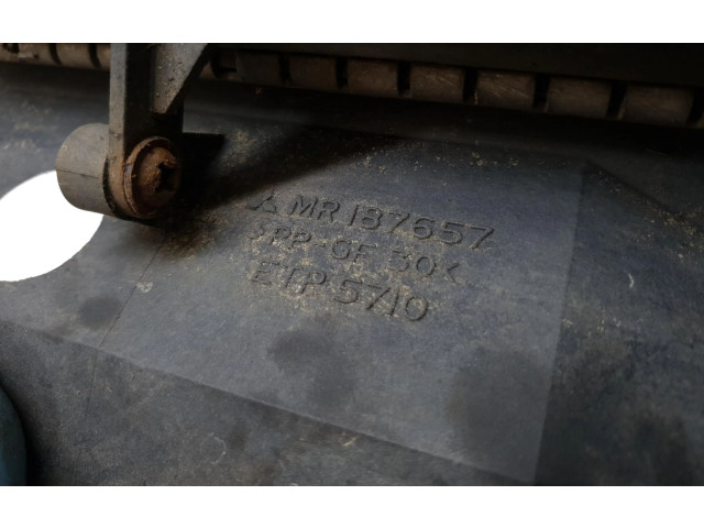 Интеркулер MR187657, MR187657 Mitsubishi Carisma