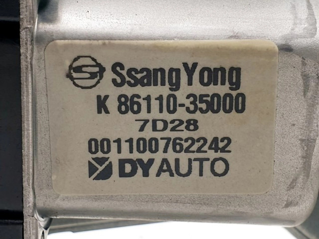 Моторчик заднего дворника K8611035000 SsangYong Tivoli