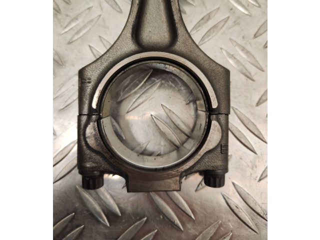  Поршень с шатуном D5244t15 81l123  Volvo V60  