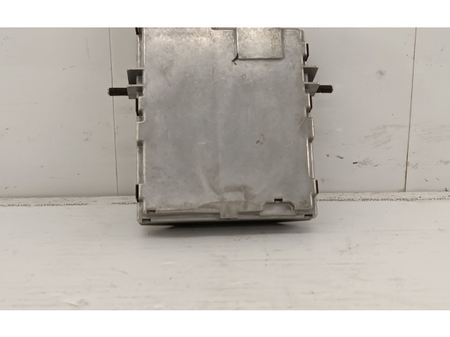 Tālruņa vadības bloks