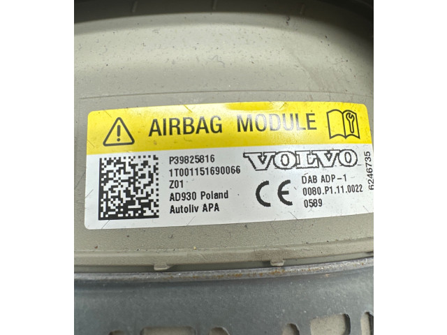 Подушка безопасности водителя 39825816, P39825816   Volvo XC90