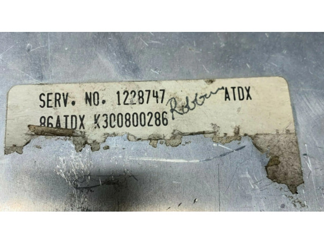 Блок управления двигателя 1228747 GMC Safari