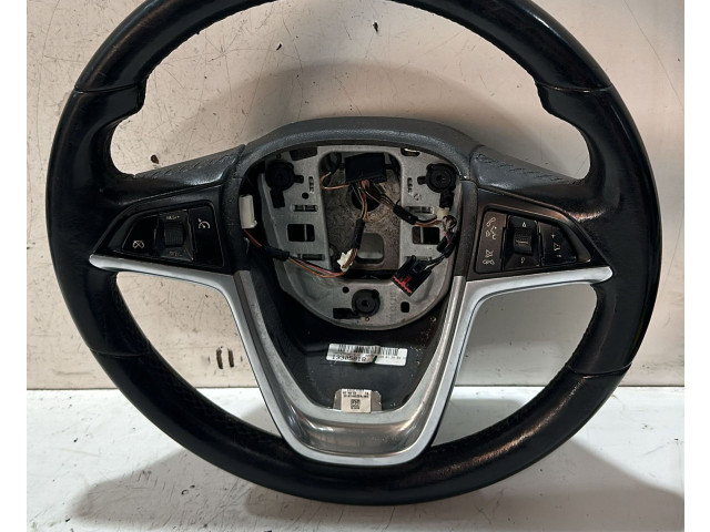 Руль Opel Meriva B  2010 - 2016 года 13305818, 13305818      