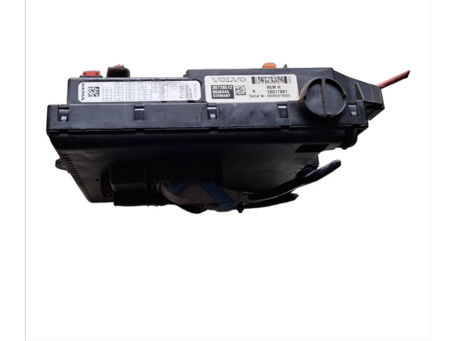 Блок предохранителей 28017881, 30728512 Volvo V70