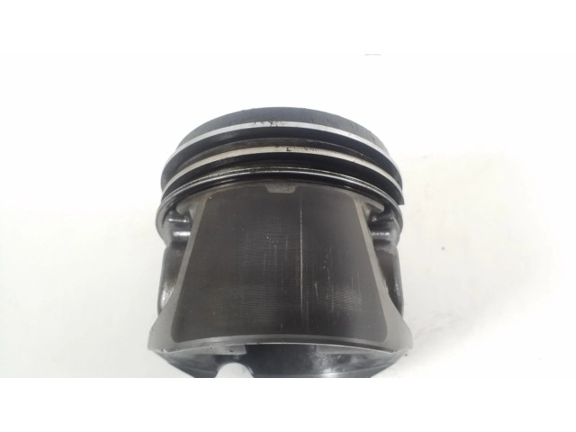 Píst A6420300617 Mercedes-Benz C W204 pro naftový motor 3.0 OM 642.961