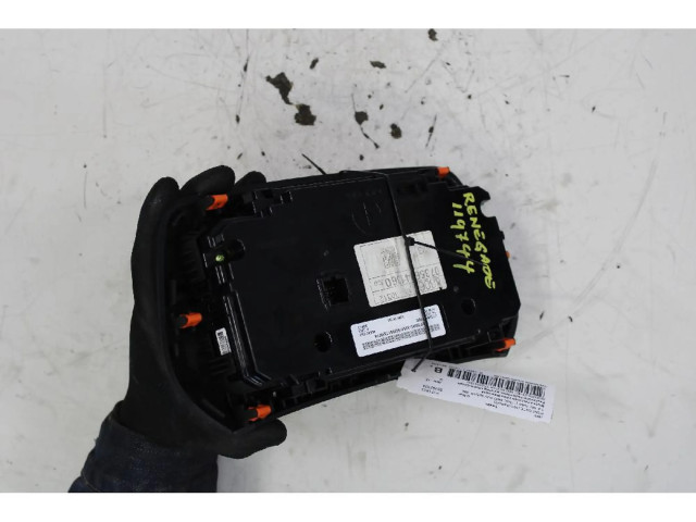 Блок управления климат-контролем Jeep Renegade