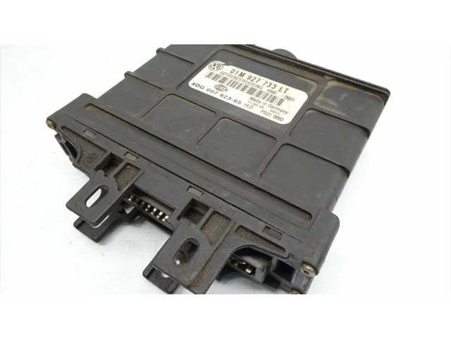 Блок управления коробкой передач 01M927733LT, 01M 927 733 LT Volkswagen Golf IV