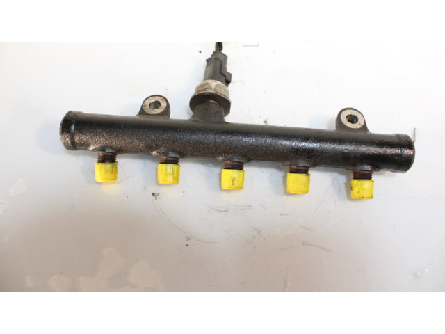 Топливная рампа    Volvo V70  