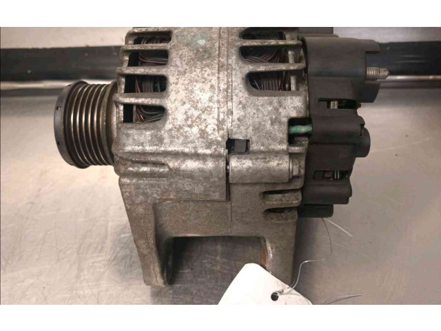 Генератор 16520122225 Renault Clio IV